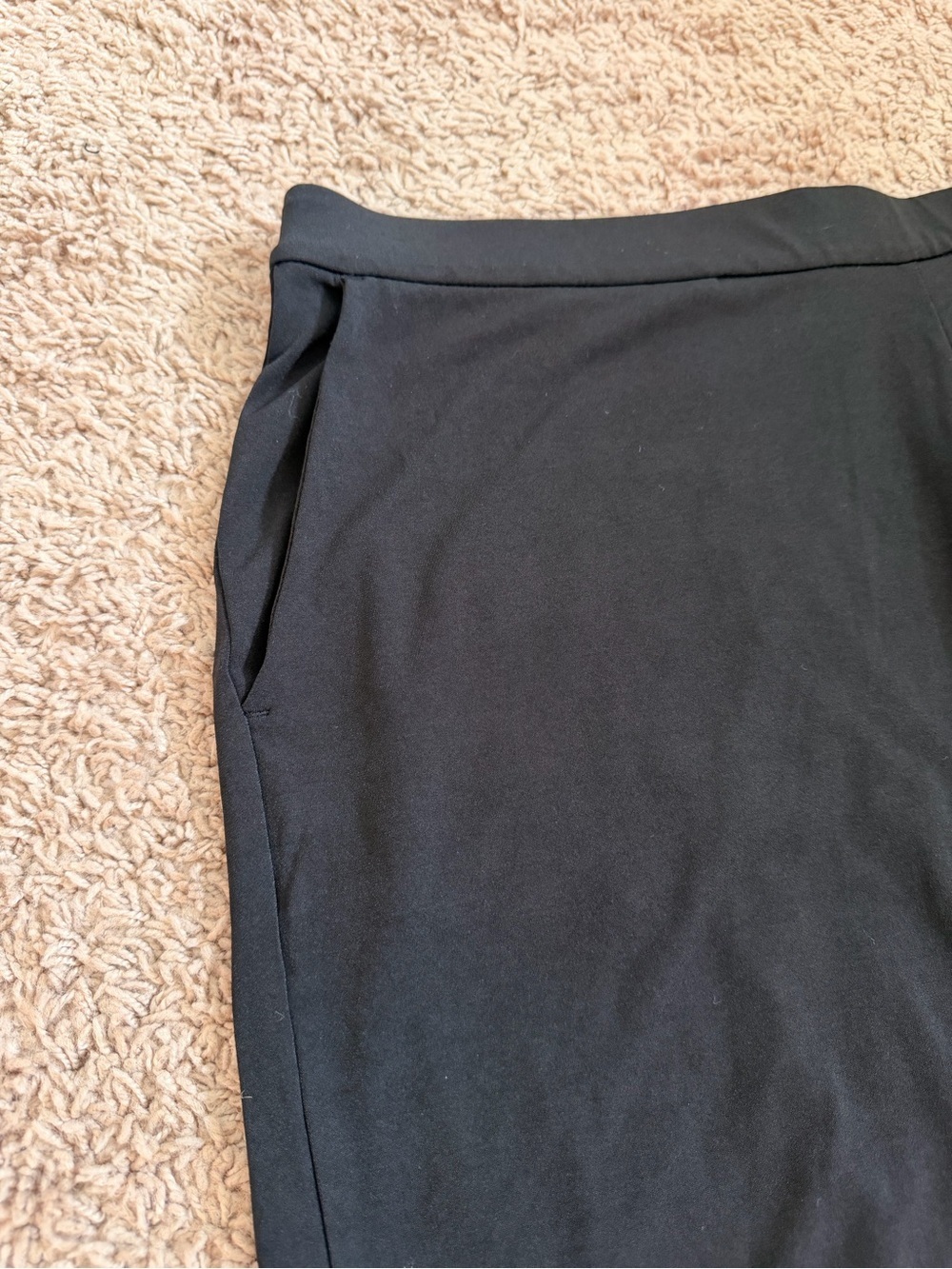 Susan Graver Modern Essentials Black Stretch Pull-On Capri Pants size XL - Picture 5 of 5